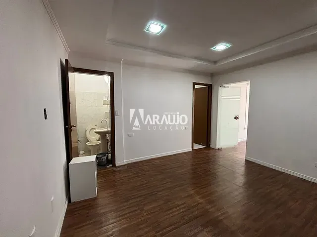 Sala para alugar, no bairro Centro em Itajaí