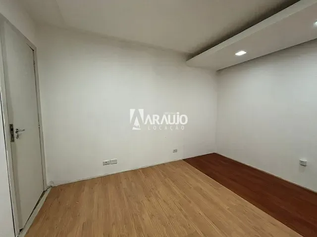 Sala para alugar, no bairro Centro em Itajaí