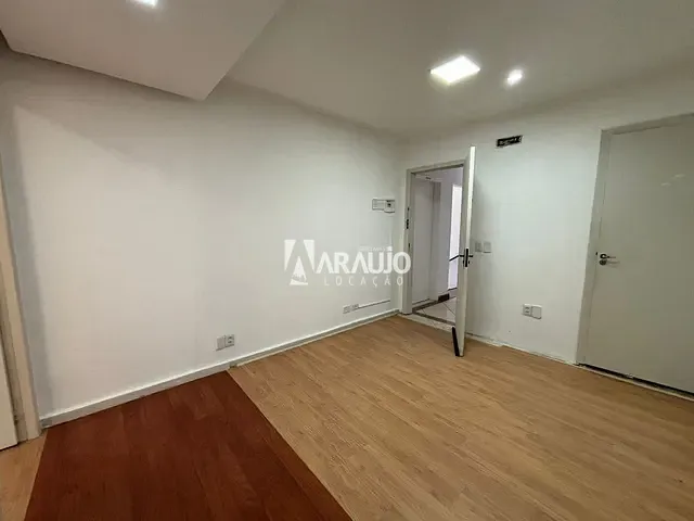 Sala para alugar, no bairro Centro em Itajaí
