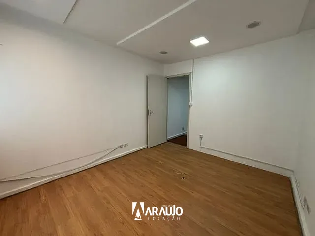 Sala para alugar, no bairro Centro em Itajaí
