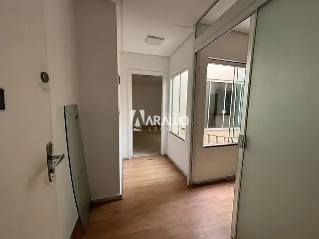 Sala para alugar, no bairro Centro em Itajaí