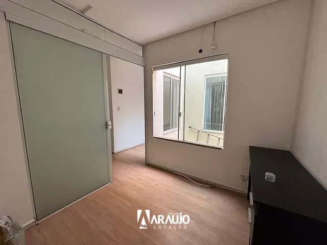 Sala para alugar, no bairro Centro em Itajaí