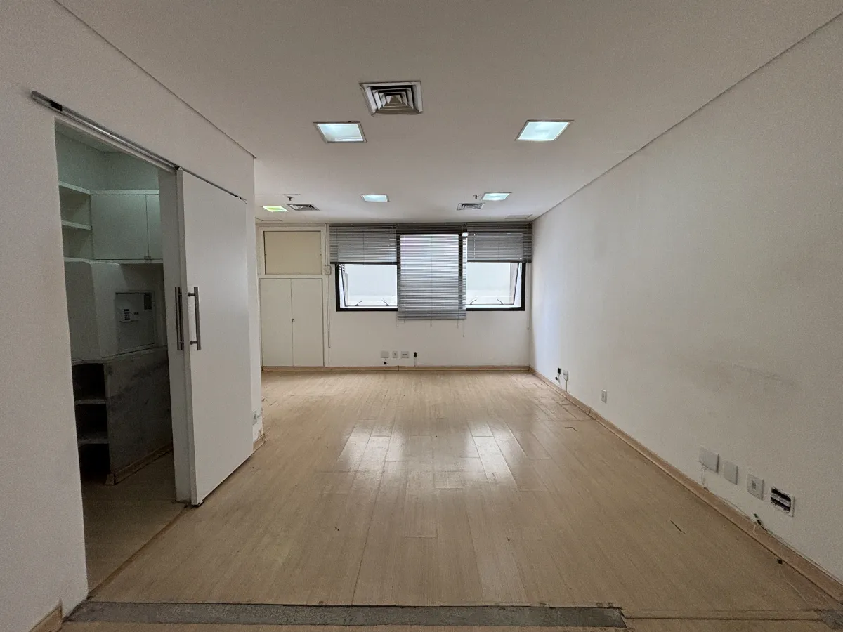 Conjunto comercial para venda em Santa Cecília, 34m²