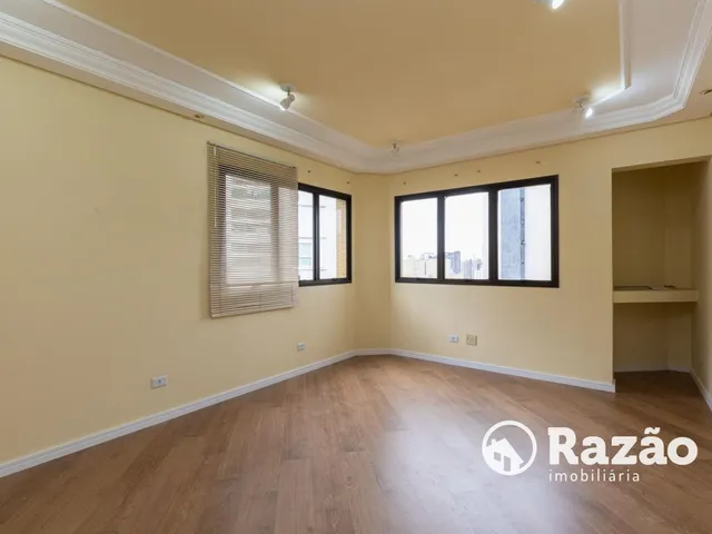 Sala para alugar, no bairro Água Verde em Curitiba
