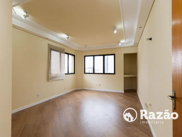 Sala para alugar, no bairro Água Verde em Curitiba