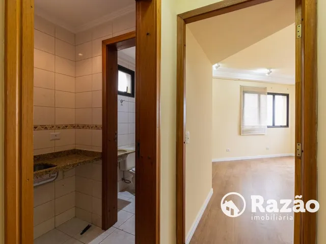 Sala para alugar, no bairro Água Verde em Curitiba