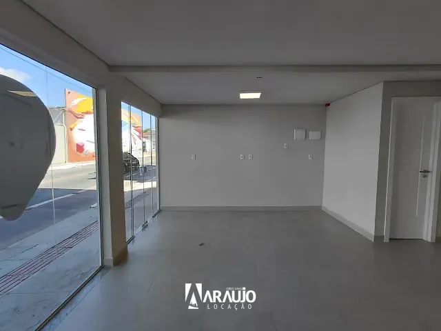 Sala para alugar, no bairro Centro em Navegantes