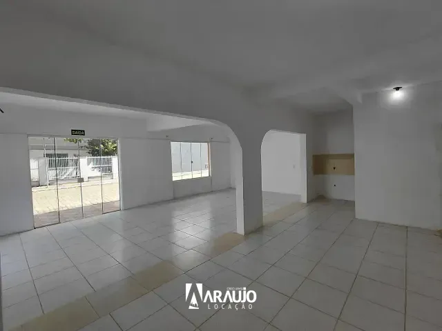 Sala para alugar, no bairro Meia Praia em Navegantes