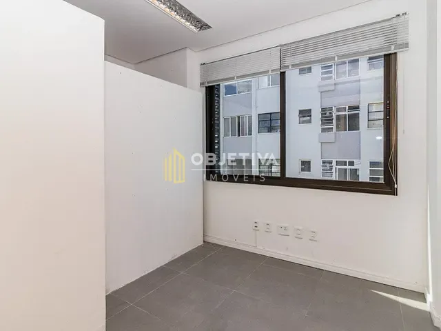 Sala para alugar, no bairro Menino Deus em Porto Alegre