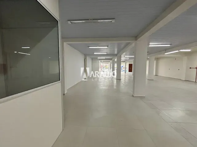 Sala para alugar, no bairro Cordeiros em Itajaí