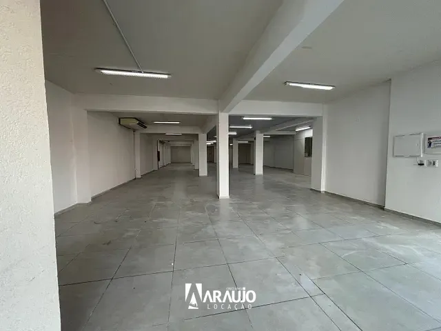 Sala para alugar, no bairro Cordeiros em Itajaí