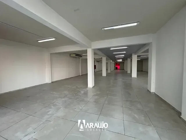 Sala para alugar, no bairro Cordeiros em Itajaí