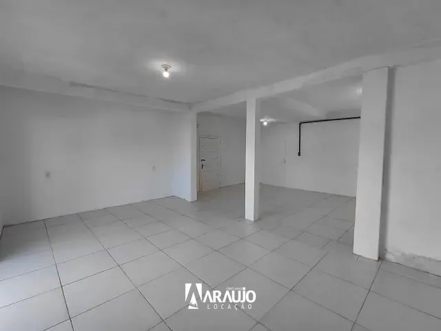 Sala para alugar, no bairro Meia Praia em Navegantes