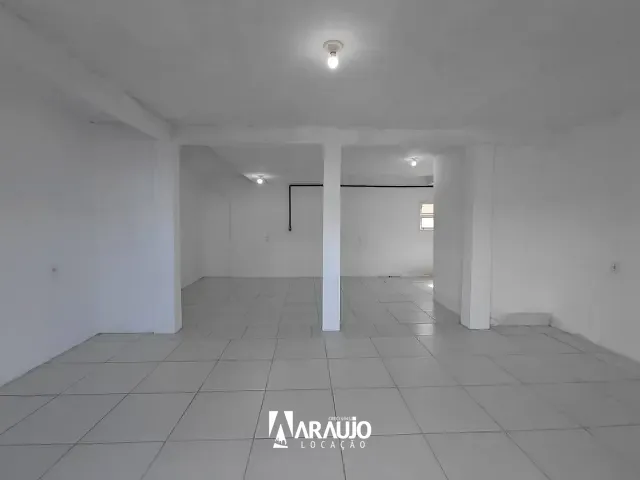 Sala para alugar, no bairro Meia Praia em Navegantes