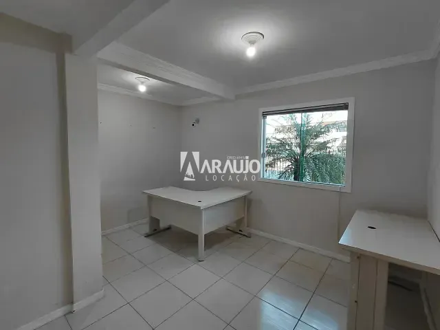 Sala para alugar, no bairro Cordeiros em Itajaí