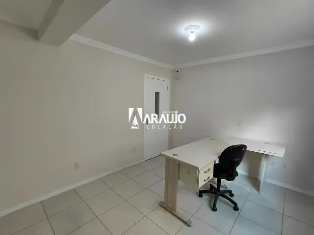 Sala para alugar, no bairro Cordeiros em Itajaí