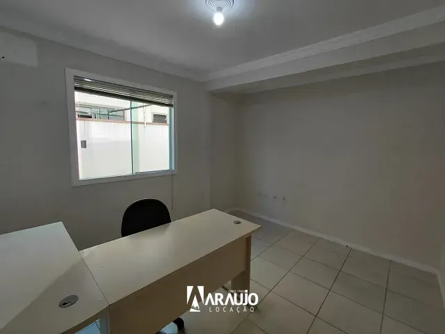 Sala para alugar, no bairro Cordeiros em Itajaí
