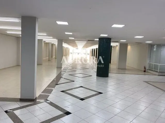 Sala com 2000m², para alugar, no bairro Centro em Londrina