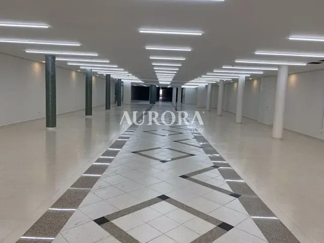 Sala com 2000m², para alugar, no bairro Centro em Londrina