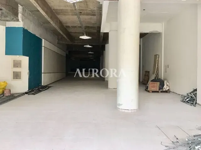 Sala com 2000m², para alugar, no bairro Centro em Londrina
