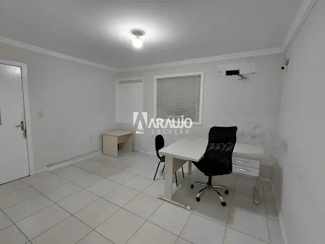 Sala para alugar, no bairro Cordeiros em Itajaí