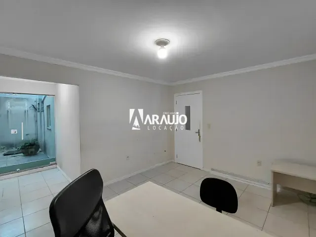 Sala para alugar, no bairro Cordeiros em Itajaí