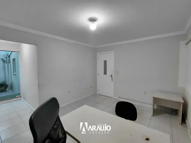Sala para alugar, no bairro Cordeiros em Itajaí