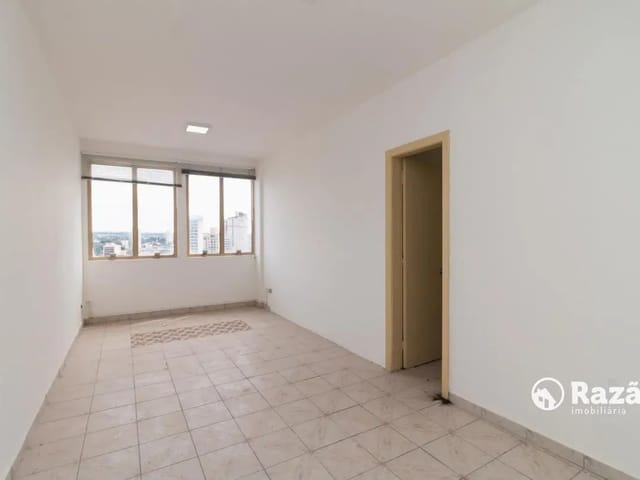 Sala para alugar, no bairro Centro em Curitiba