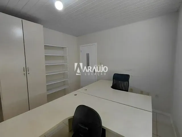 Sala para alugar, no bairro Cordeiros em Itajaí