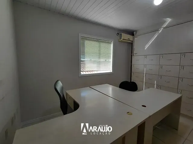 Sala para alugar, no bairro Cordeiros em Itajaí