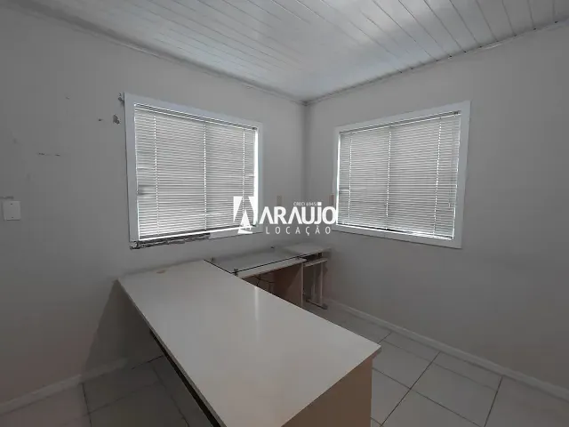 Sala para alugar, no bairro Cordeiros em Itajaí