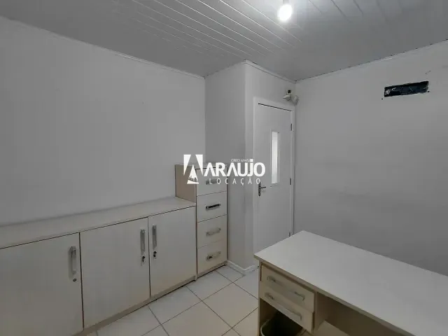 Sala para alugar, no bairro Cordeiros em Itajaí