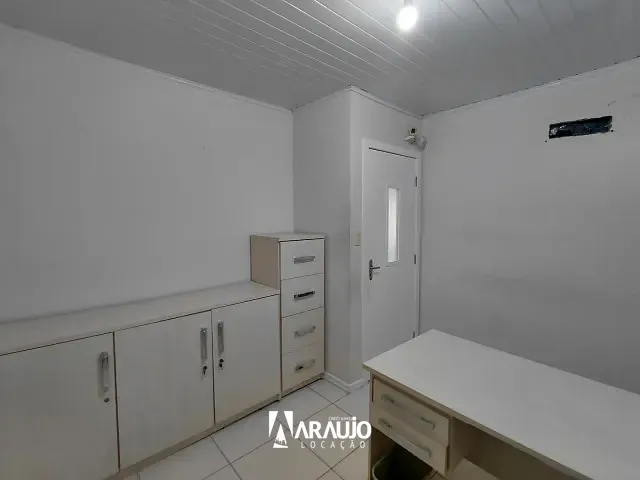 Sala para alugar, no bairro Cordeiros em Itajaí