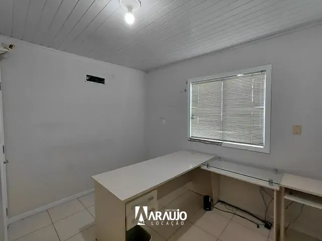 Sala para alugar, no bairro Cordeiros em Itajaí