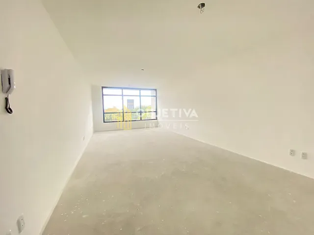 Sala com 51m², à venda ou para alugar, no bairro Praia de Belas em Porto Alegre