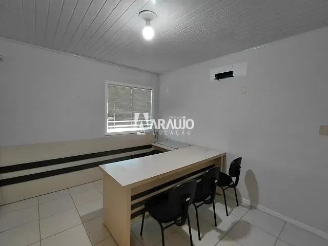 Sala para alugar, no bairro Cordeiros em Itajaí