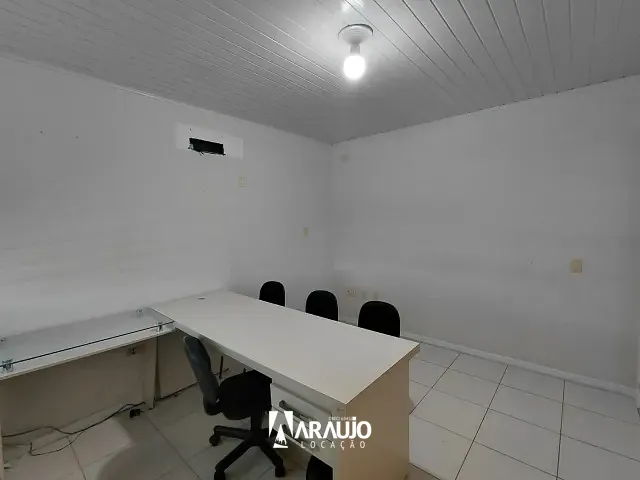 Sala para alugar, no bairro Cordeiros em Itajaí