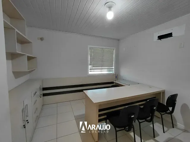 Sala para alugar, no bairro Cordeiros em Itajaí