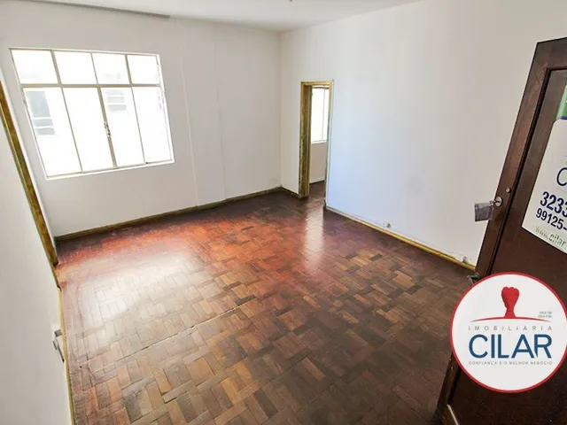 Sala à venda, no bairro Centro em Curitiba