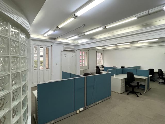 Sala com 267m², à venda, no bairro República em São Paulo