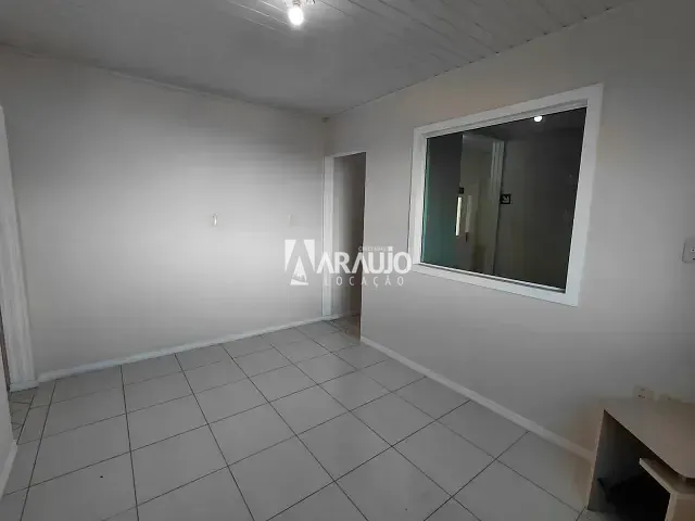 Sala para alugar, no bairro Cordeiros em Itajaí