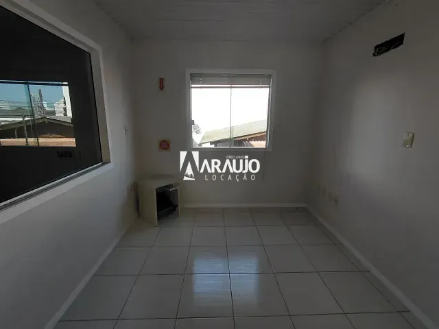 Sala para alugar, no bairro Cordeiros em Itajaí