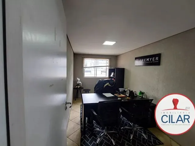 Sala à venda, no bairro Vila Izabel em Curitiba