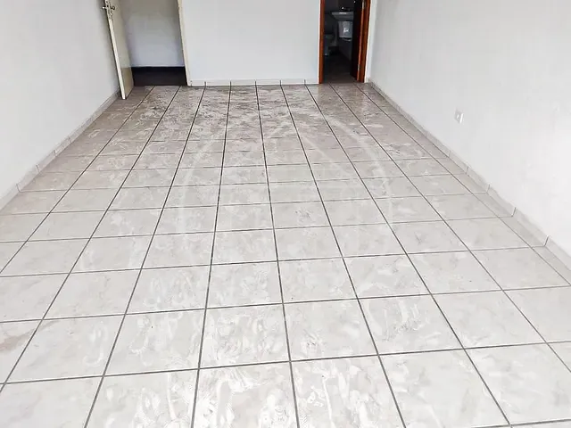 Sala para alugar, no bairro Rio Bonito em São Paulo