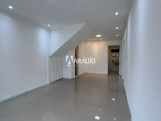 Sala para alugar, no bairro Centro em Itajaí