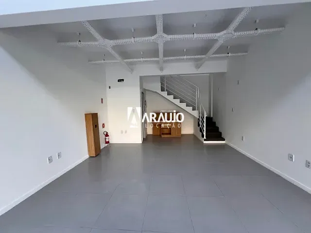 Sala para alugar, no bairro Cordeiros em Itajaí