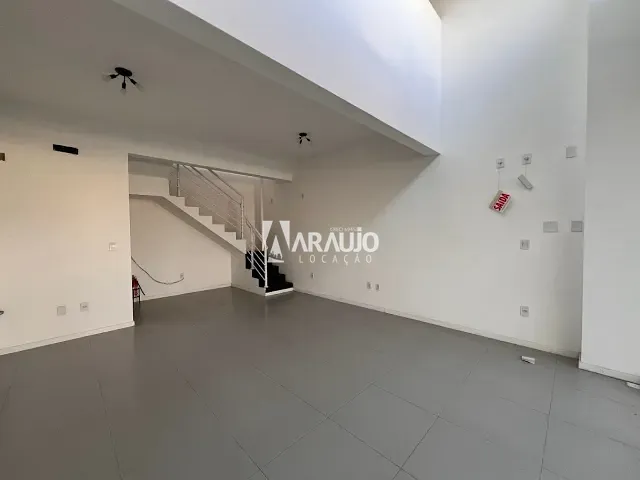 Sala para alugar, no bairro Cordeiros em Itajaí