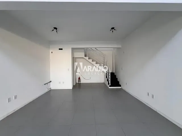 Sala para alugar, no bairro Cordeiros em Itajaí