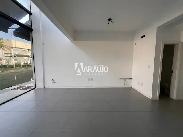 Sala para alugar, no bairro Cordeiros em Itajaí