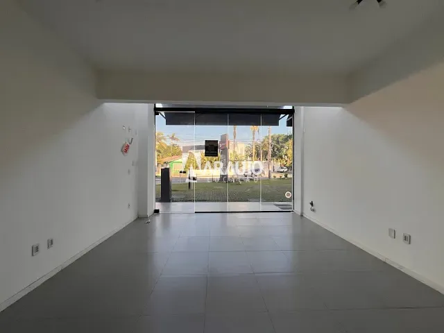 Sala para alugar, no bairro Cordeiros em Itajaí